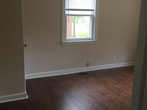 Master Bedroom(1)
