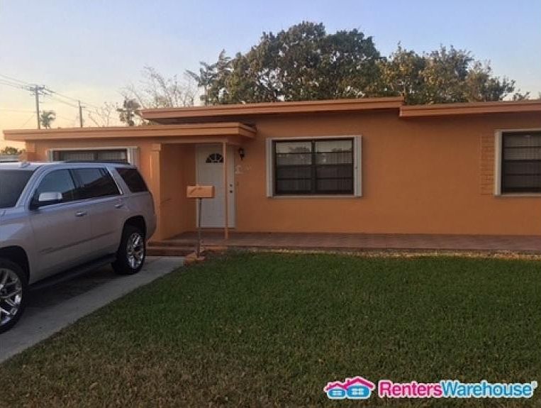 1st image of 165 NW 125th St