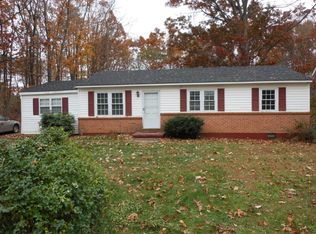 5683 Promise Land Rd, Appomattox, VA 24522