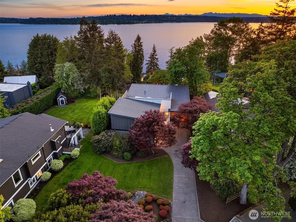 747 14th Avenue W, Kirkland, WA 98033