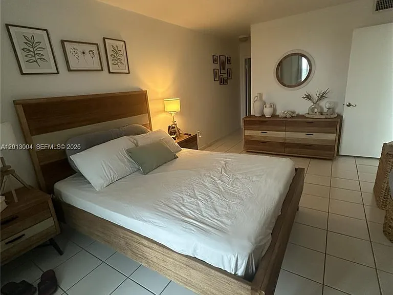 8233 Harding Ave #503 — Photo 11