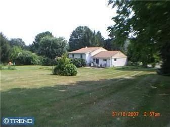 235 Fairhill Dr photo 1