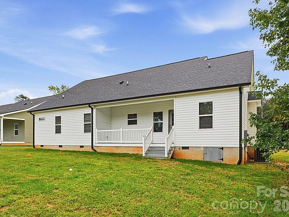 3rd image of 7659 Sarah Dr