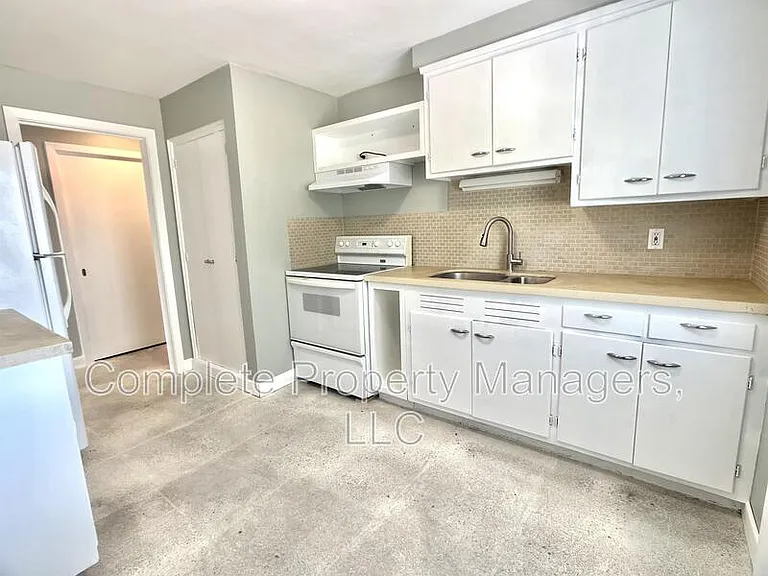 424 Bridge Ave #2 — Photo 1