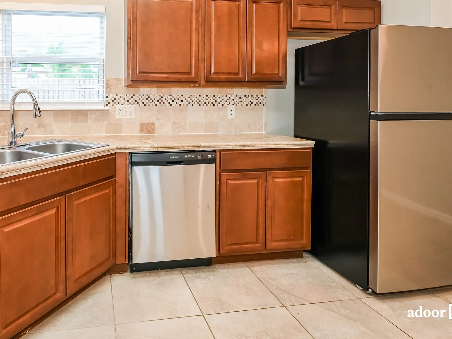 4 bed, 2.0 bath, 1510 sqft, $1,895 — Photo 4