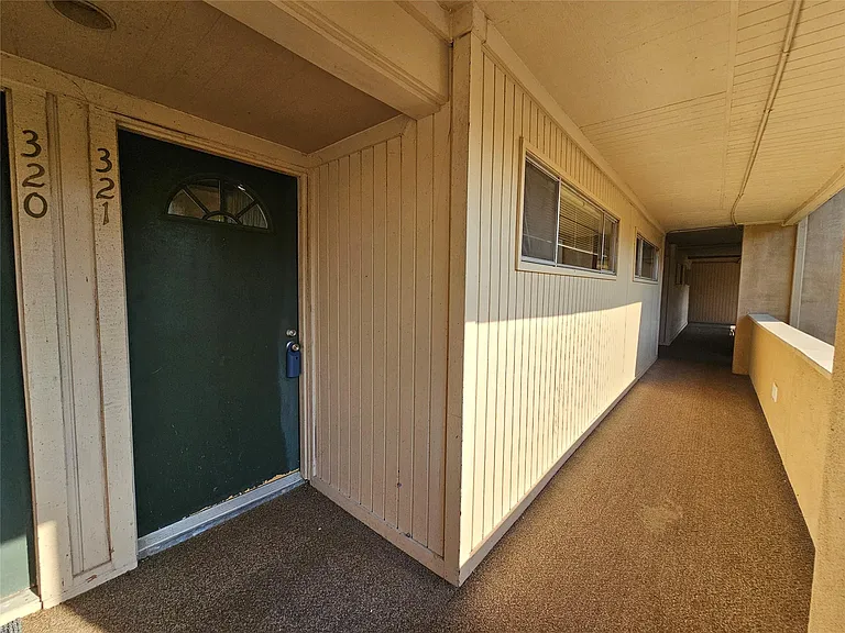 12600 Melville Dr #321B — Photo 5