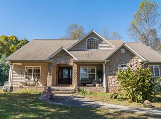 370 Sunset Rd, Landrum, SC 29356