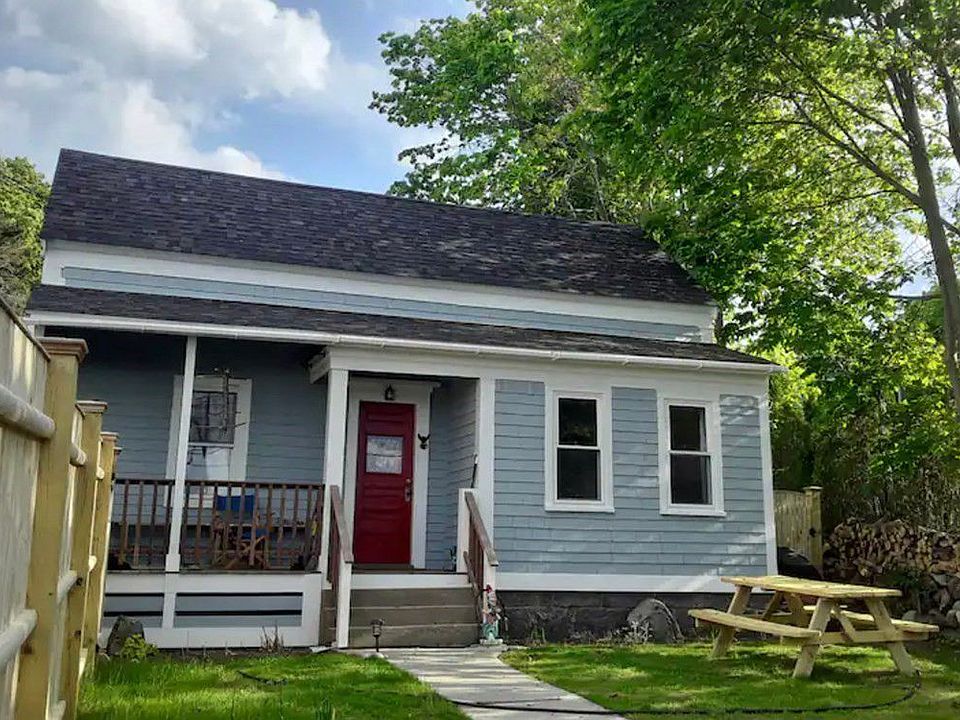 1st image of 21 Parker St