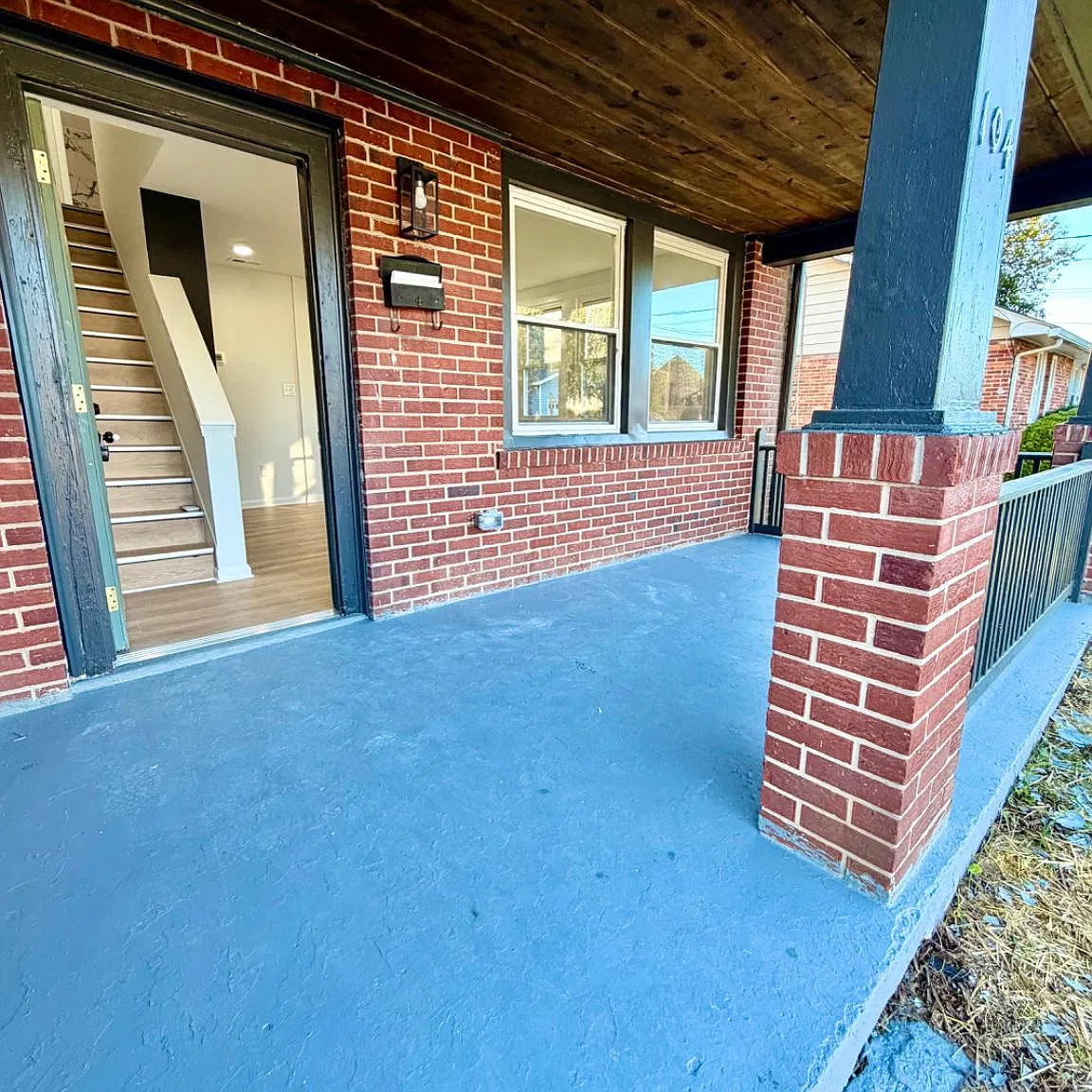 3 bed, 2.0 bath, 2115 sqft, $2,325 — Photo 4