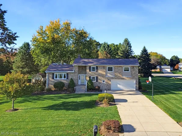 6775 Lake Cable Ave NW, North Canton, OH 44720