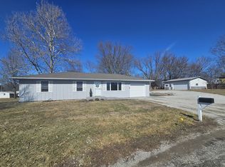 403 W School St, Hamilton, MO 64644