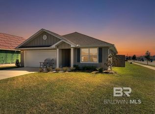 381 Parkerman Ave, Gulf Shores, AL 36542