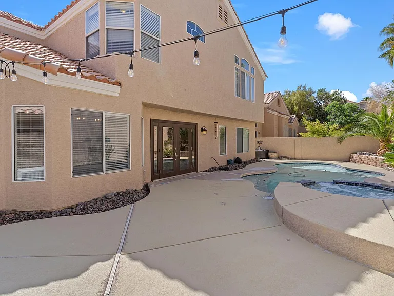 2417 Shady Vista Dr — Photo 34