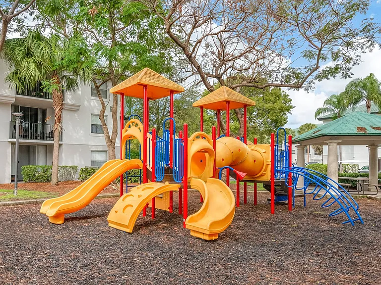 Palm Trace Landings Apartments — Photo 8