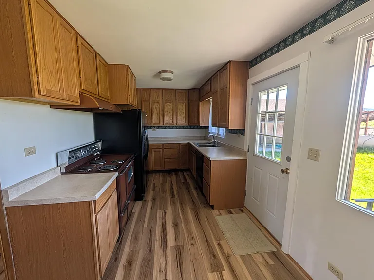 425 Home Addition Dr — Photo 8