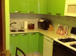 2464 E 24th St, Brooklyn, NY 11235