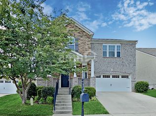 1716 Stonewater Dr, Hermitage, TN 37076