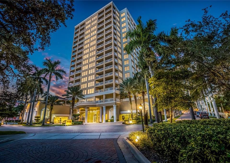 1st image of 35 Watergate Dr Suite 904