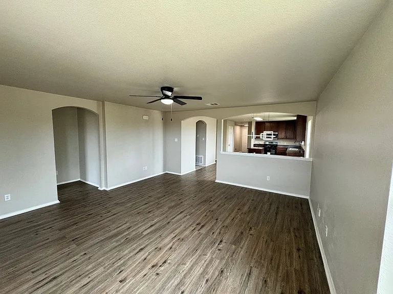 204 Pine Arbol — Photo 16