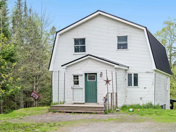 46 Dutton Road, Hardwick, VT 05843