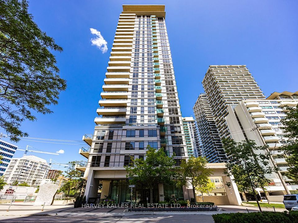 1st image of 70 Roehampton Ave #813
