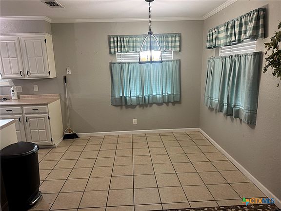 5th image of 104 Alamo Cir