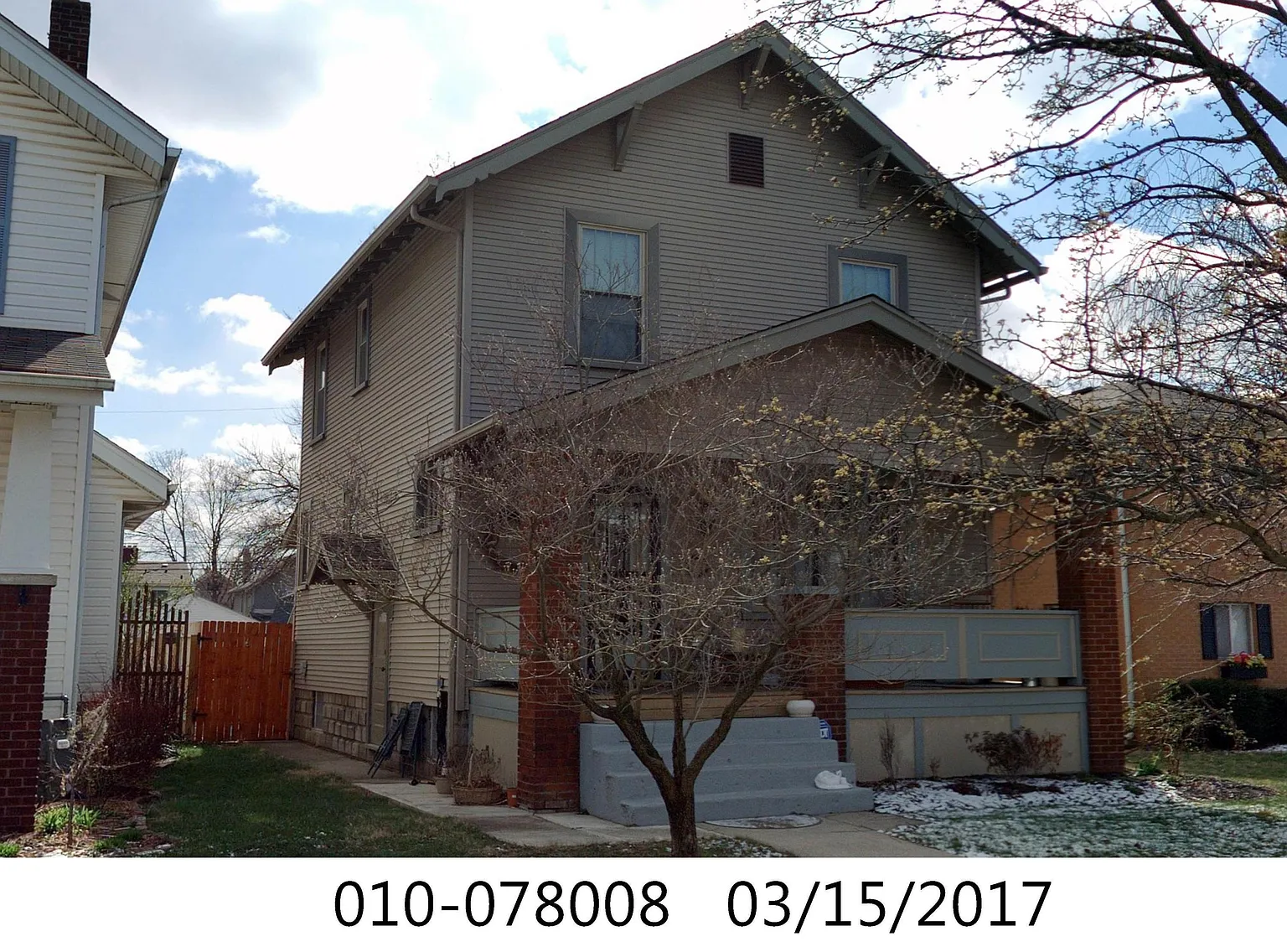 319 E Jenkins Ave photo 1