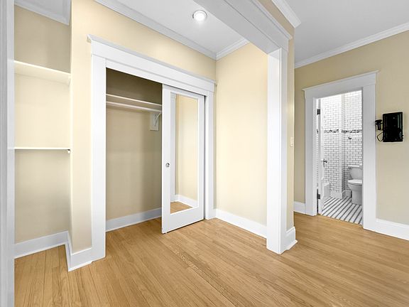 5th image of 2056 NW Glisan St APT 32