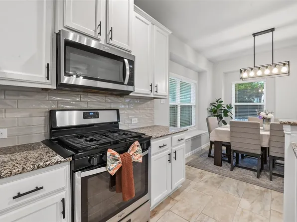 6119 Patton Ln, Pearland, TX 77584
