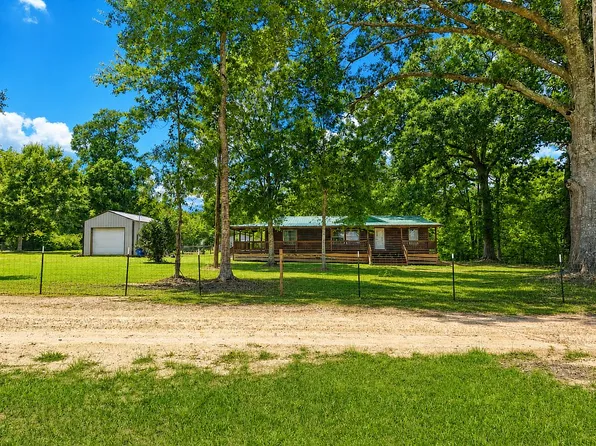 72 Mitchell Baughman Rd, Poplarville, MS 39470