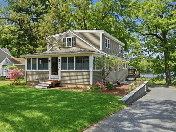 44 Sandy Pond Rd, Ayer, MA 01432