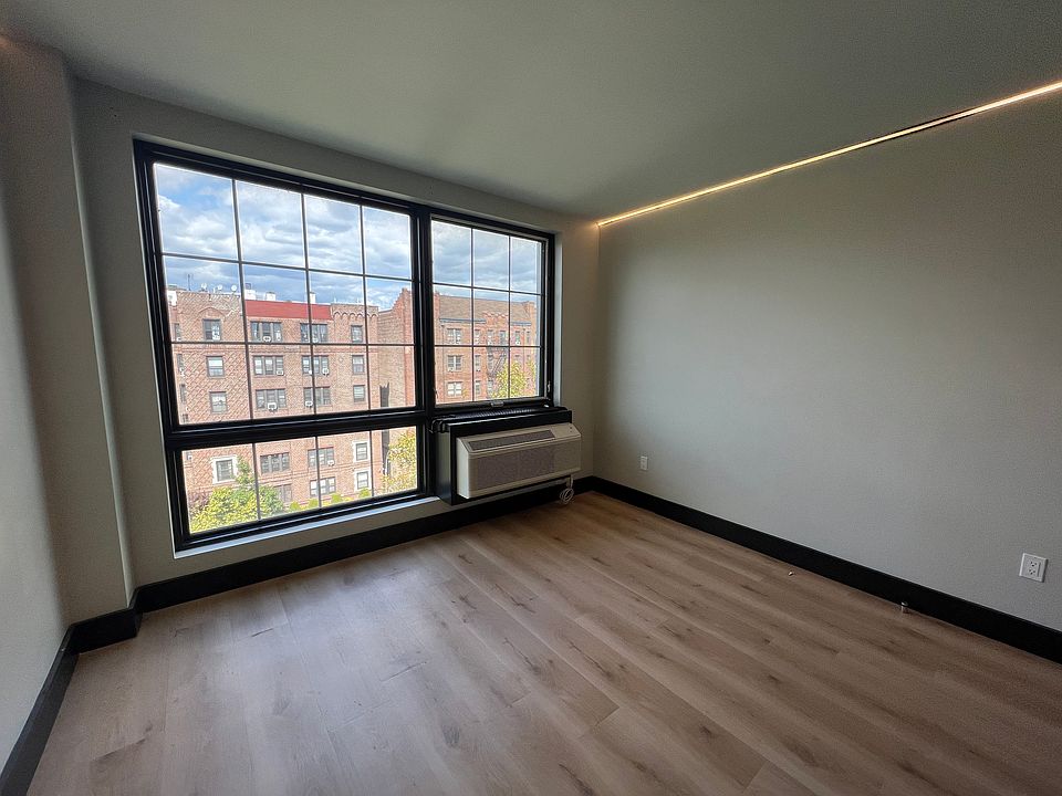 1st image of 2132 Bedford Ave #4R