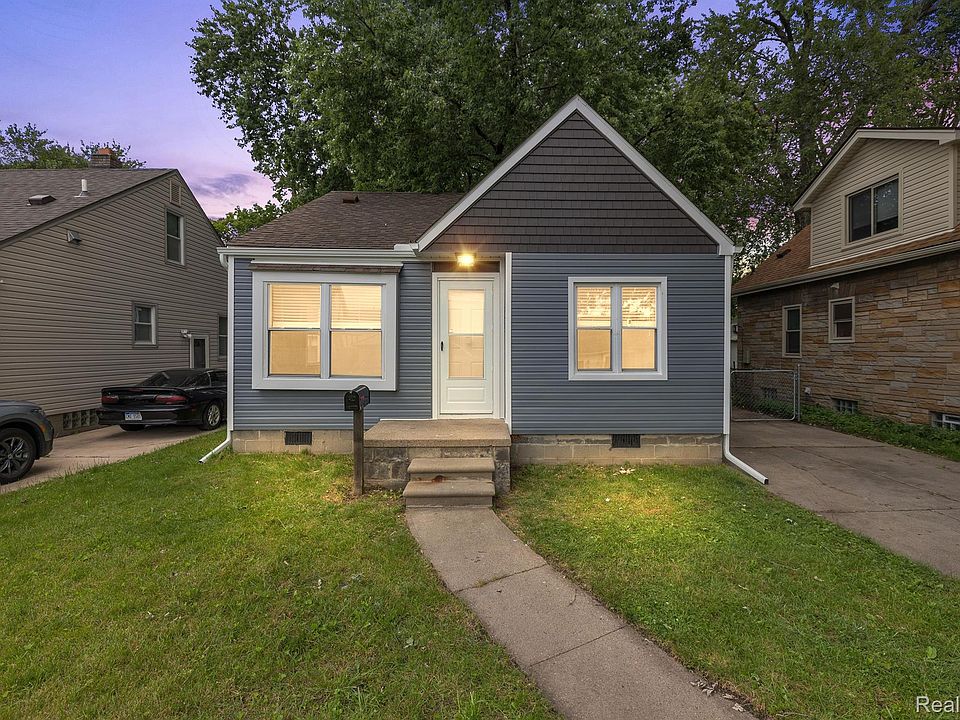 1st image of 23074 Crossley Ave