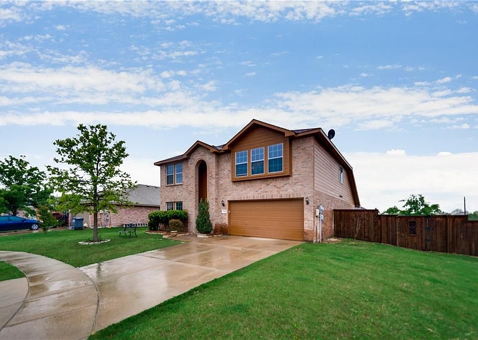 1st image of 515 Brighton Ct