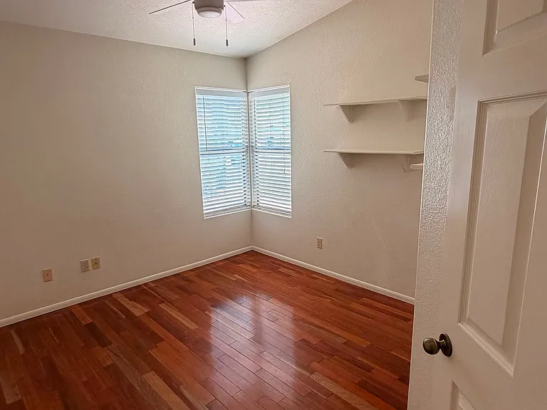 8913 N Onyx St — Photo 11