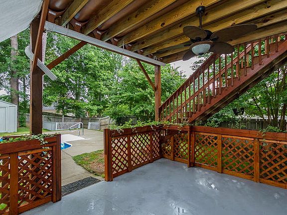 3rd image of 328 High Chaparral Dr