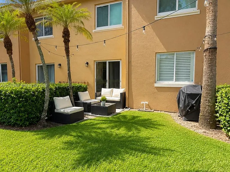 7830 NW 6th St #103 — Photo 14