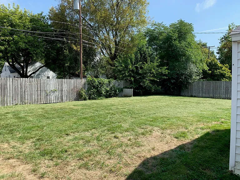 7428 Deering St — Photo 17