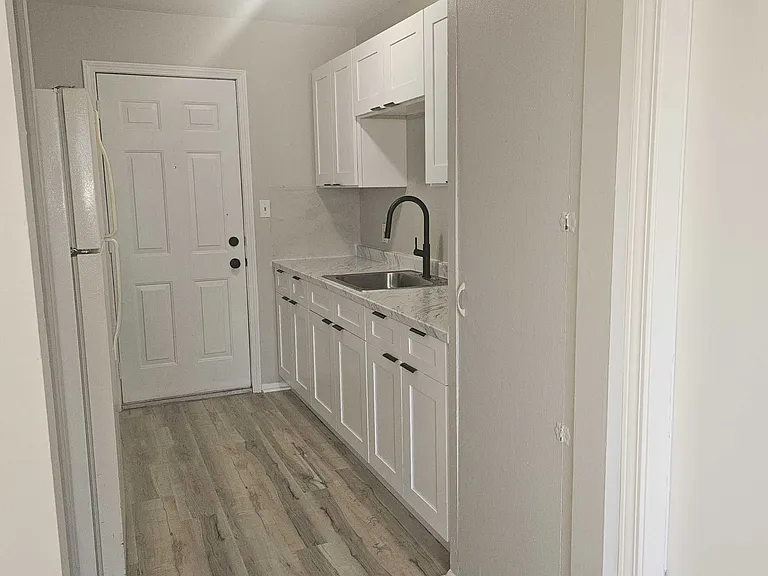 3520 W Thompson Rd #2 — Photo 4