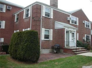 26119 Langston Ave, Glen Oaks, NY 11004