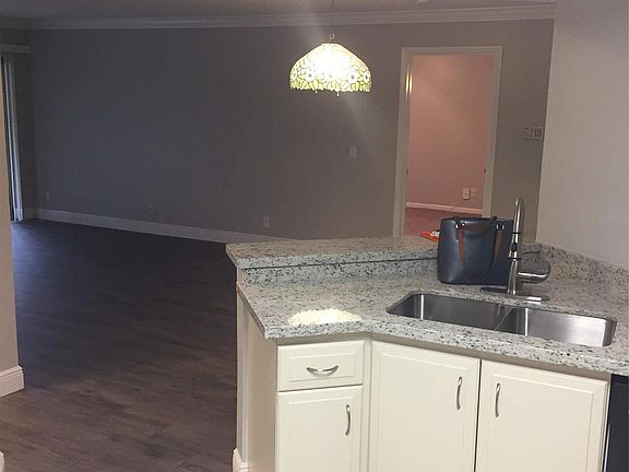 5th image of 8721 Wiles Road #102