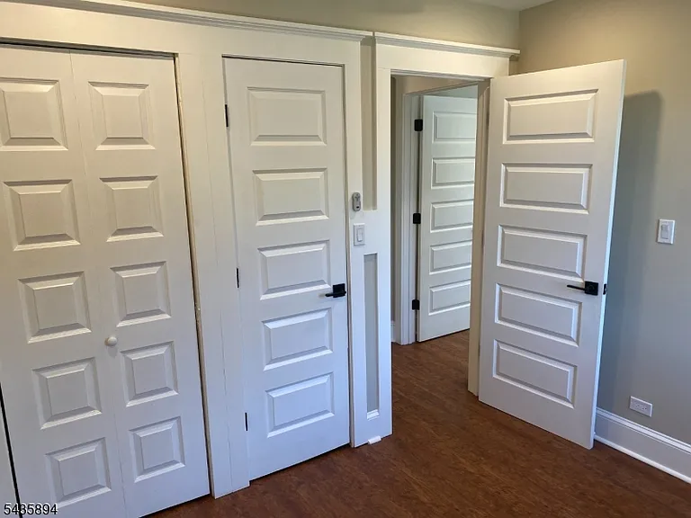 971 Virgil Ave — Photo 15