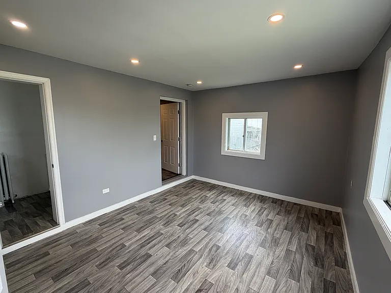 569 Main St #A — Photo 1