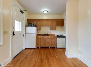 207.5 Broadway #104, Newport, RI 02840