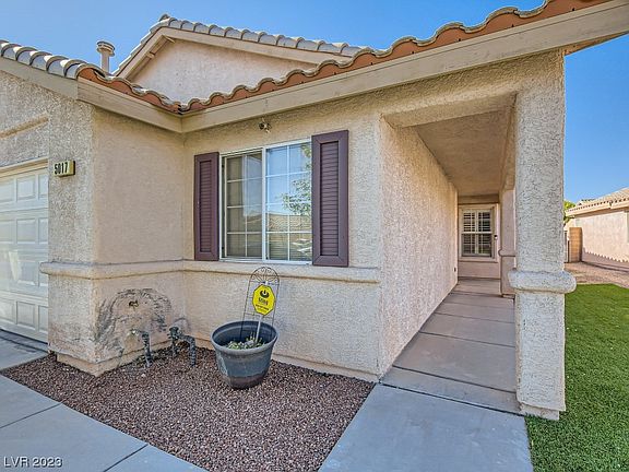 4th image of 5017 Paradise Harbor Pl