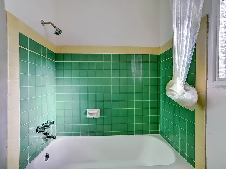 1311 Hopkins St #A — Photo 15