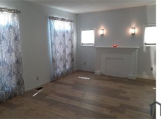 2415 Seminary Ave, Oakland, CA 94605