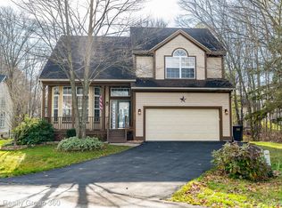 2744 Court Ln S, Howell, MI 48843