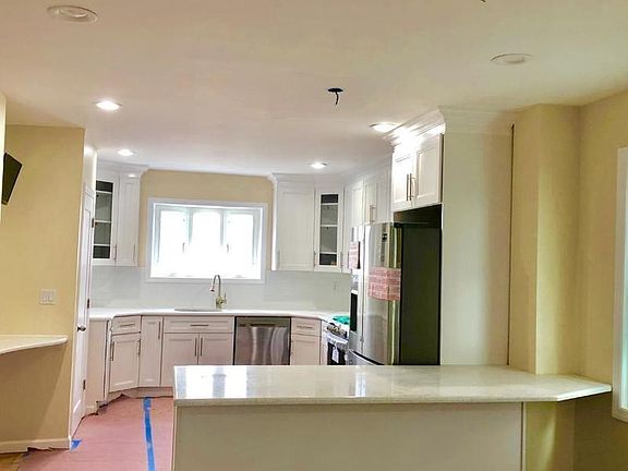 5th image of 137-35 94th St