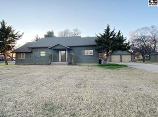 818 Robinson St, Kiowa, KS 67070